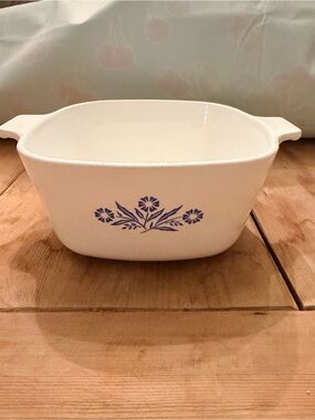 Vintage Corning Ware Blue Cornflower 1.75 Qt Casserole Dish P-1 3/4B No Lid USA